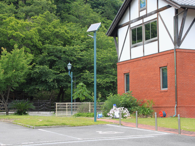 徳島県鳴門市道の駅・第九の里様　ソーラー式照明を14基設置させて頂きました。 画像